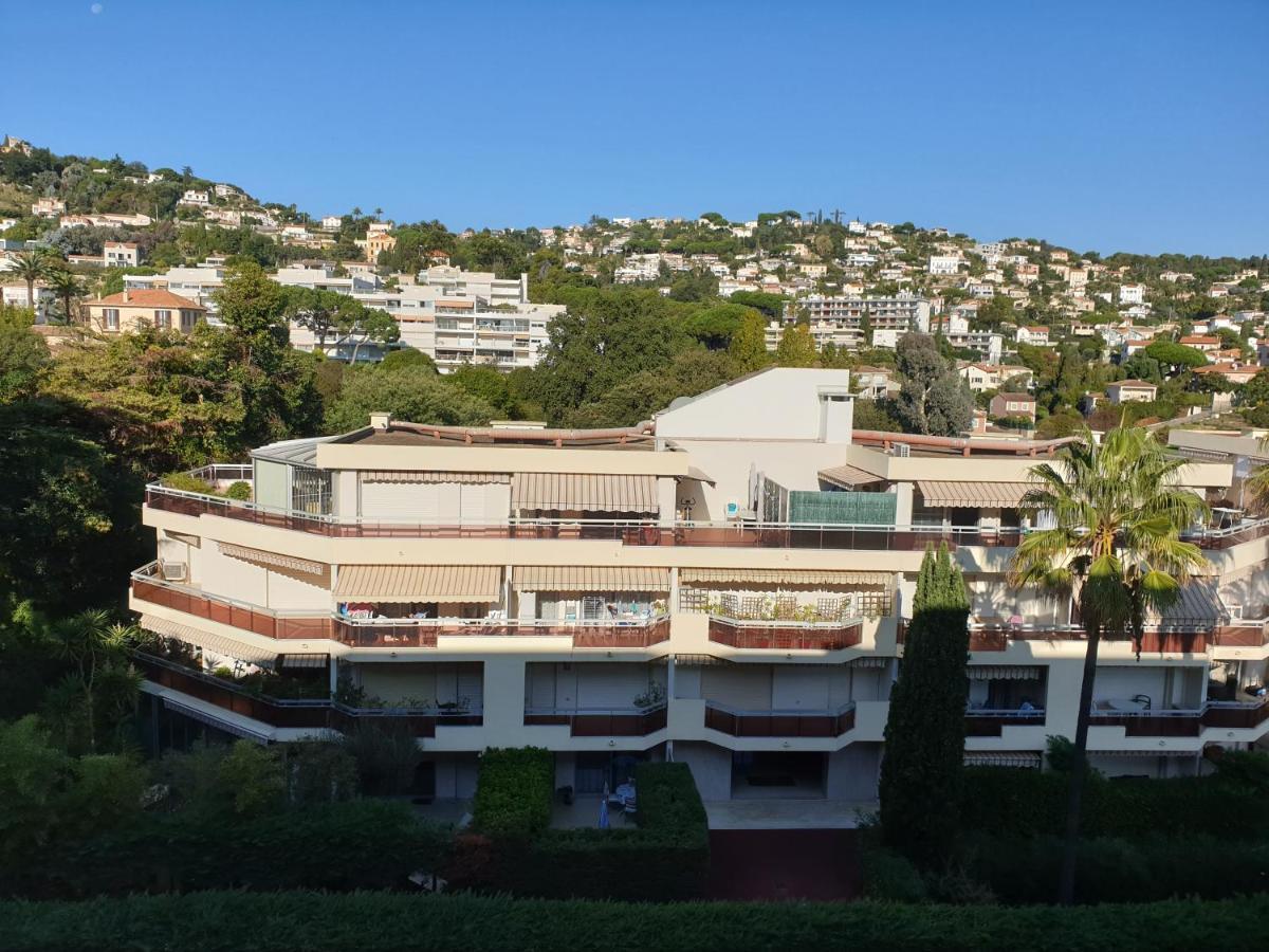 Appart l'Estivaliere Golfe Juan Esterno foto